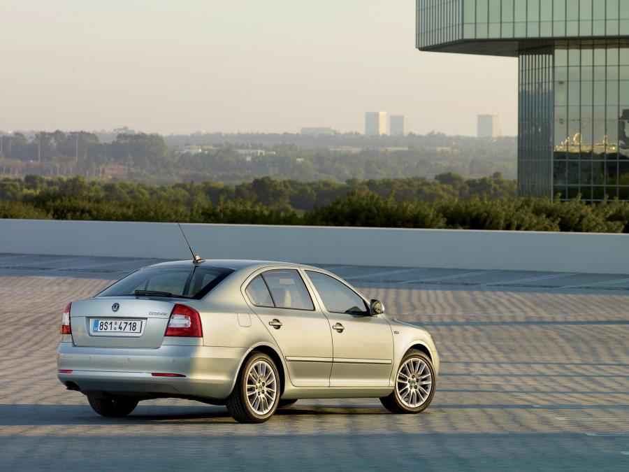  Skoda Octavia 2008 года  (фото 33 из 60)